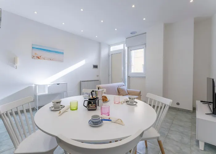 Апартаменты Casa Verdi, Holiday, Near The - Viareggio, Toscana Виареджо